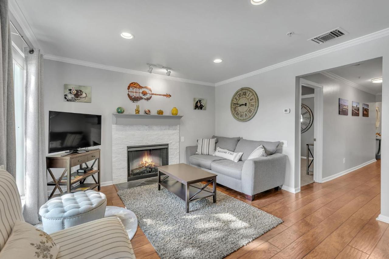 Nash Star Private - 2bed, 2bath, Sleep 6, 25 Min Walk To Broadway And Attractions, Pool, Gym Apartment *